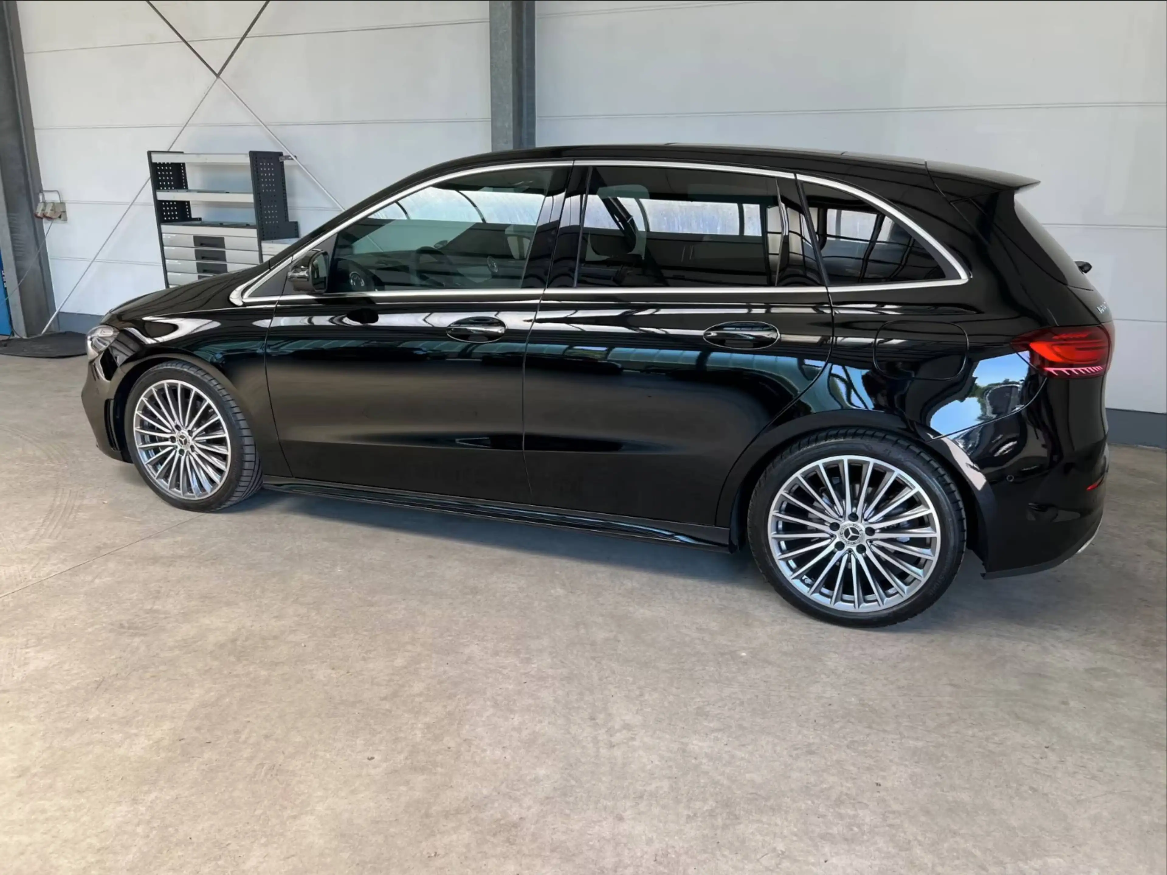 Mercedes-Benz B 220 B 220 d (247.014) — photo 9