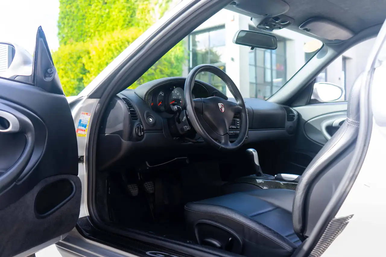 Porsche 996.1 GT3 First Paint / Perfect Condition / Low Mileage, foto 8