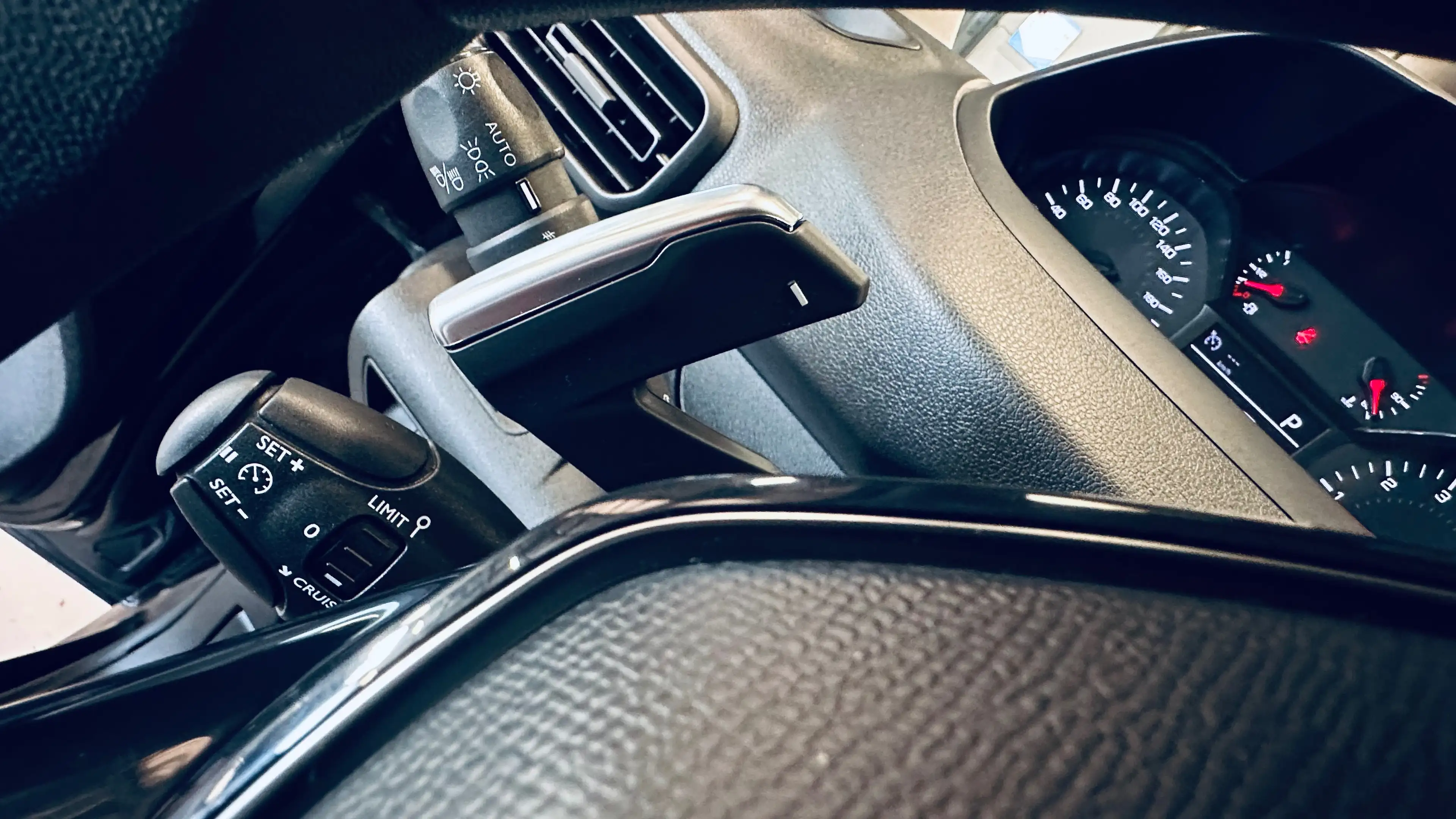 Peugeot Partner 1.5 L1 BOITE AUTO PALETTE CAMERA PDC CLIM CRUISE LIM — photo 14