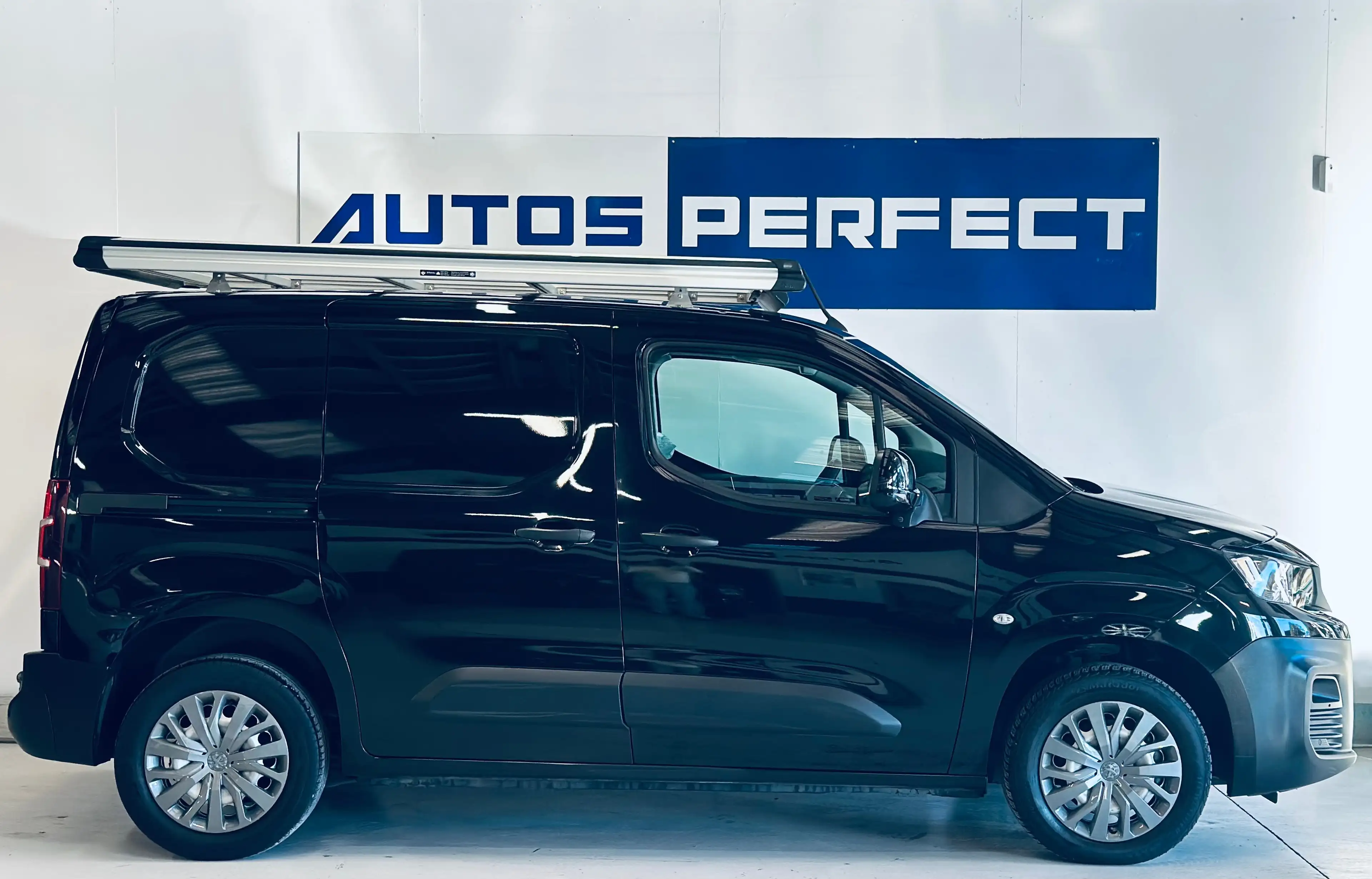 Peugeot Partner 1.5 L1 BOITE AUTO PALETTE CAMERA PDC CLIM CRUISE LIM — photo 6