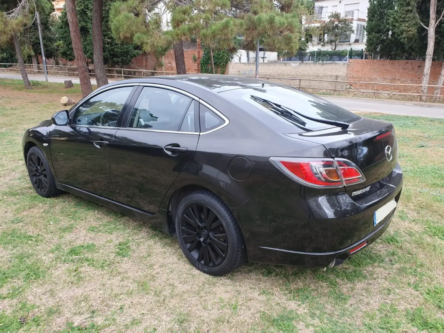 Mazda 6 2.0 Style Fekete - 2