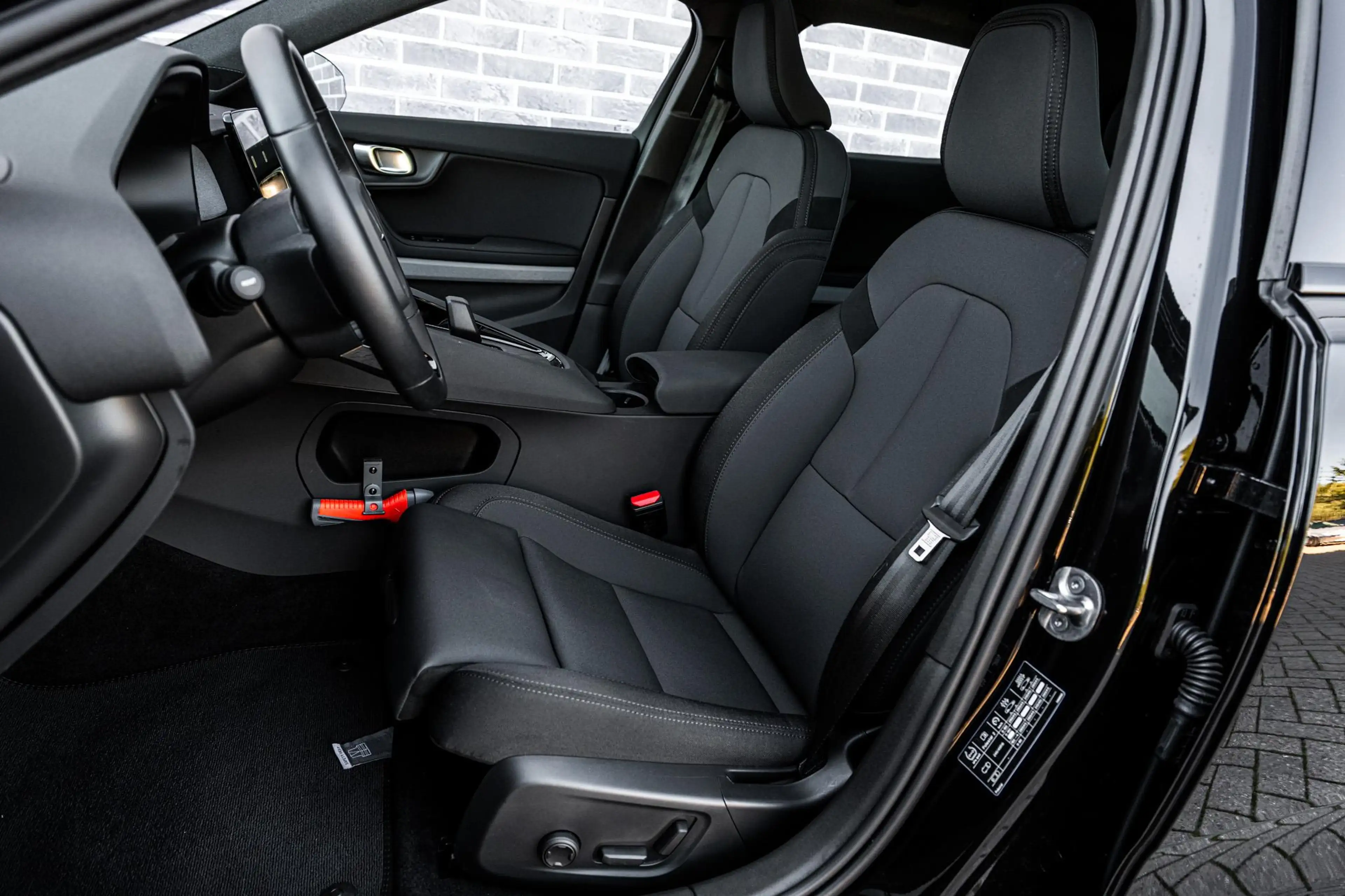 Polestar 2 Long Range Single Motor Plus 82 kWh — photo 6
