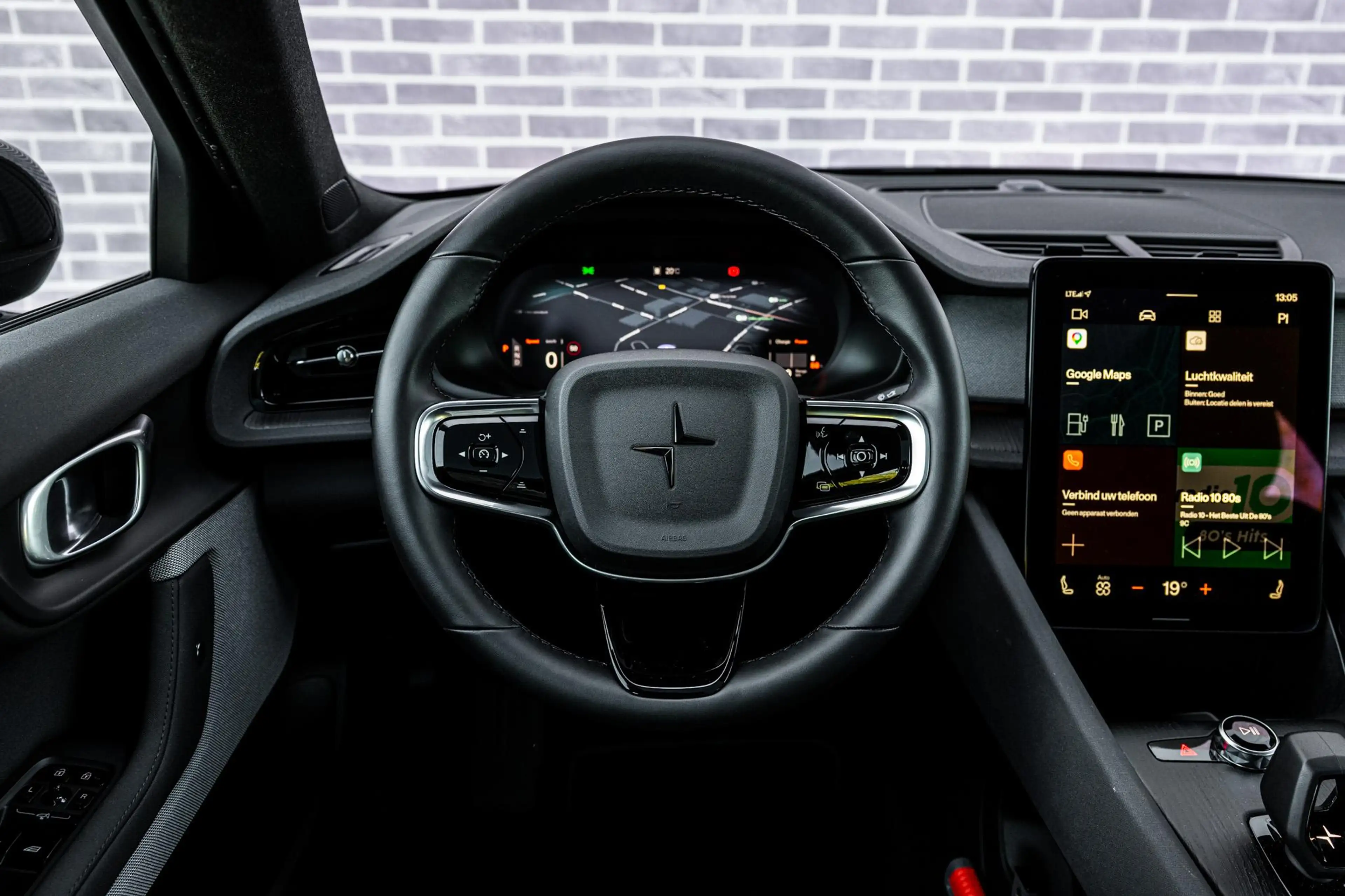Polestar 2 Long Range Single Motor Plus 82 kWh — photo 3