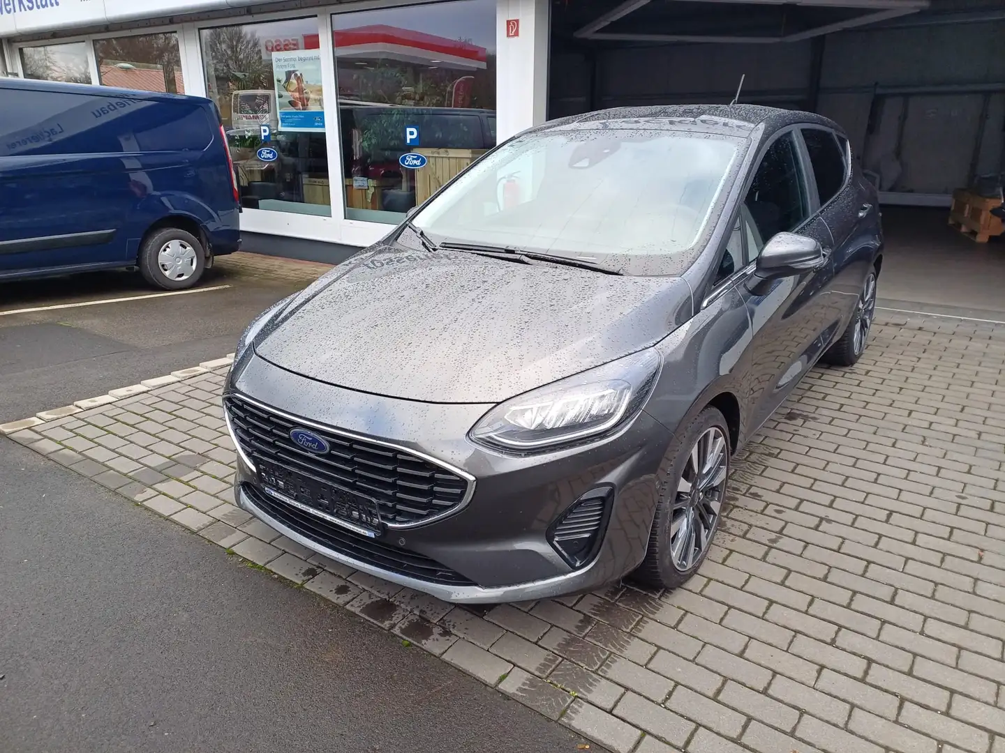 Ford Fiesta Titanium X Grau - 1