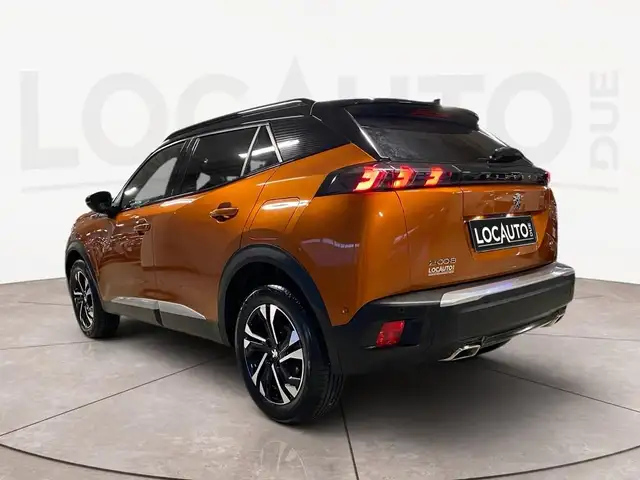 Peugeot 2008 view 5