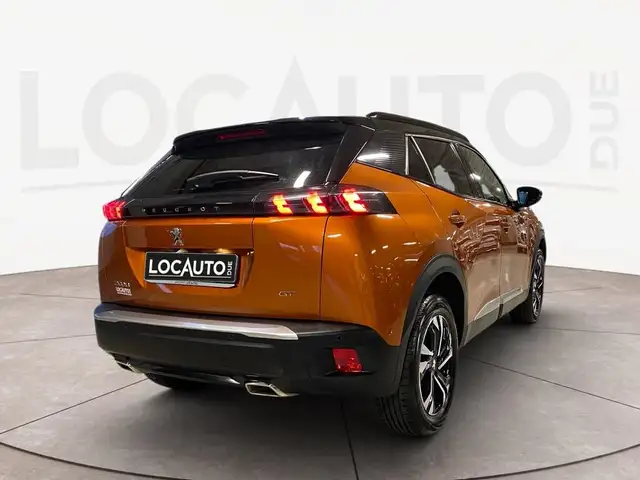Peugeot 2008 view 4