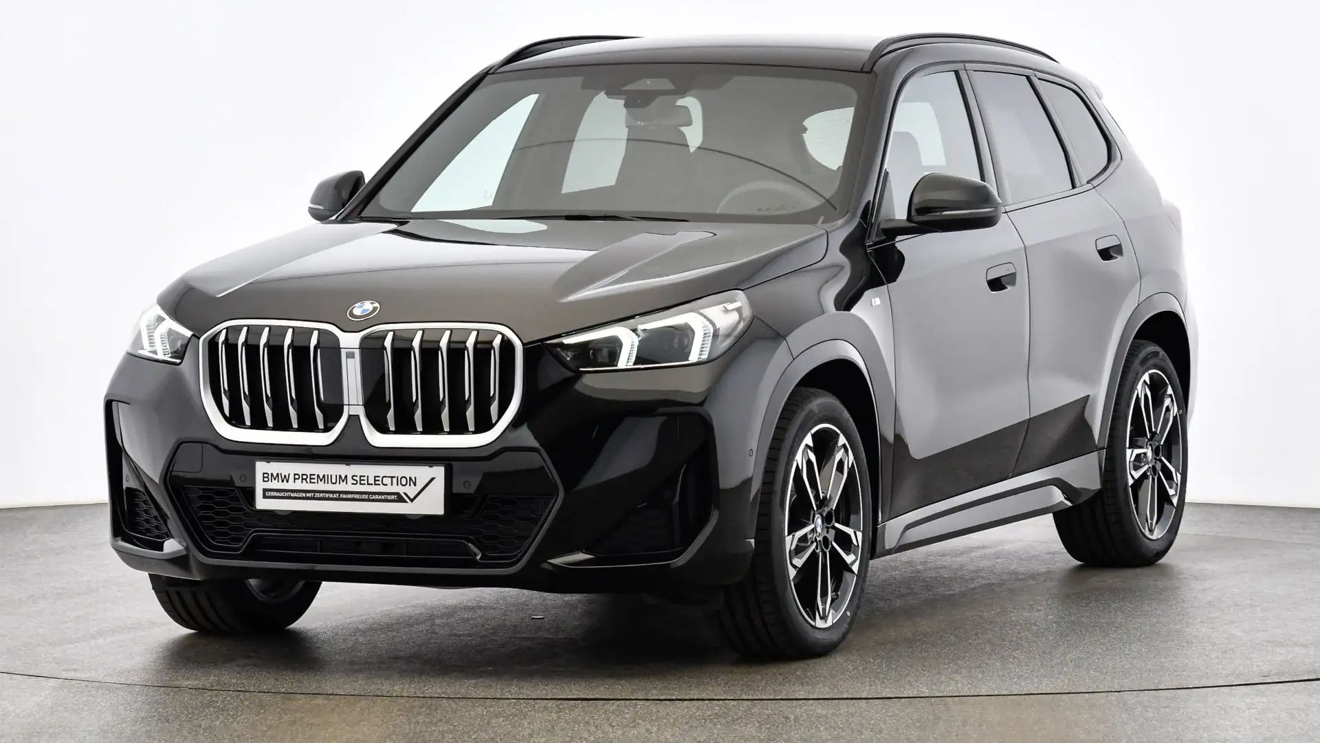 BMW X1 xDrive20d *M-Sportpaket *Adaptives M Fahrwerk *AHK Schwarz - 1