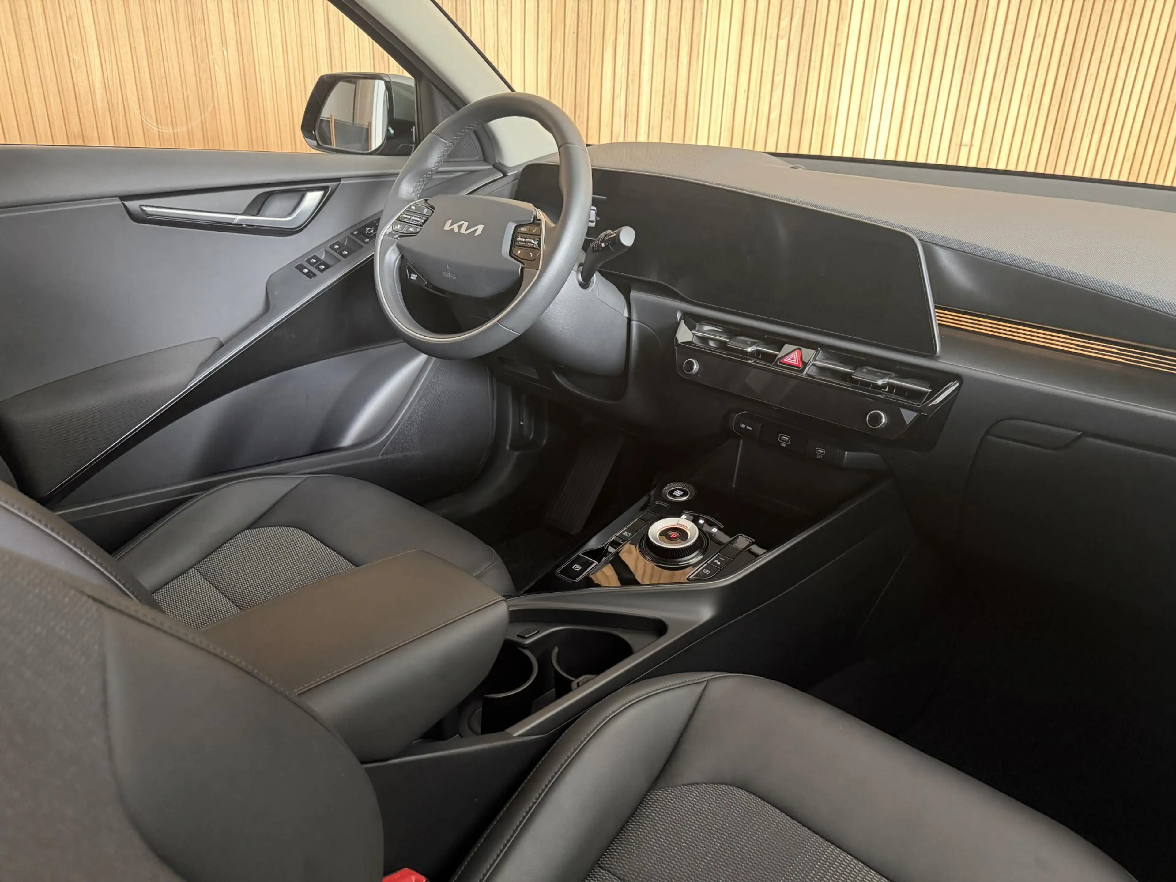 Kia Niro 1.6 GDi Hybrid DynamicLine ACC | Keyless | Camera — photo 3