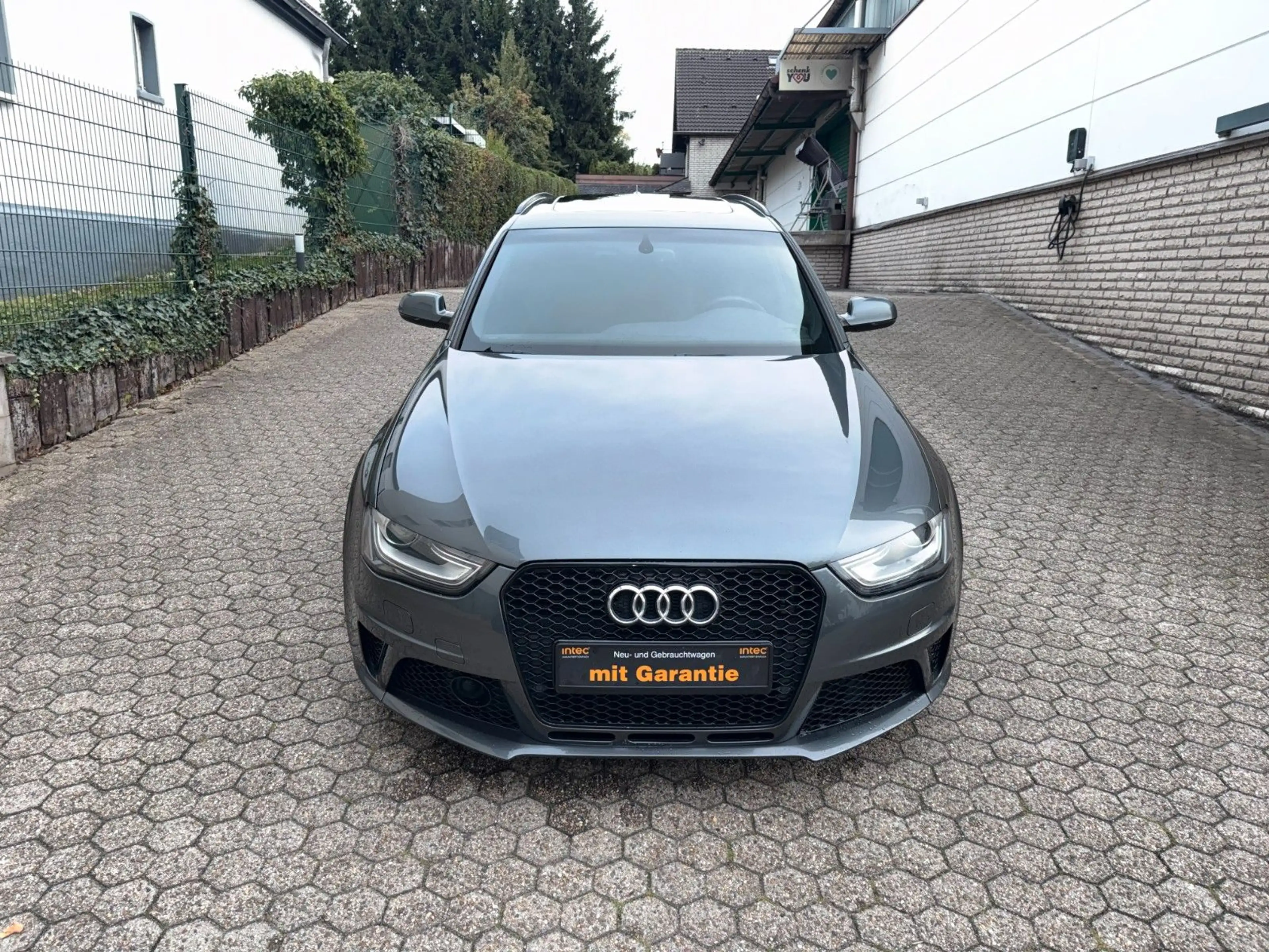 Audi RS4 4.2 FSI S tronic quattro Avant — photo 10