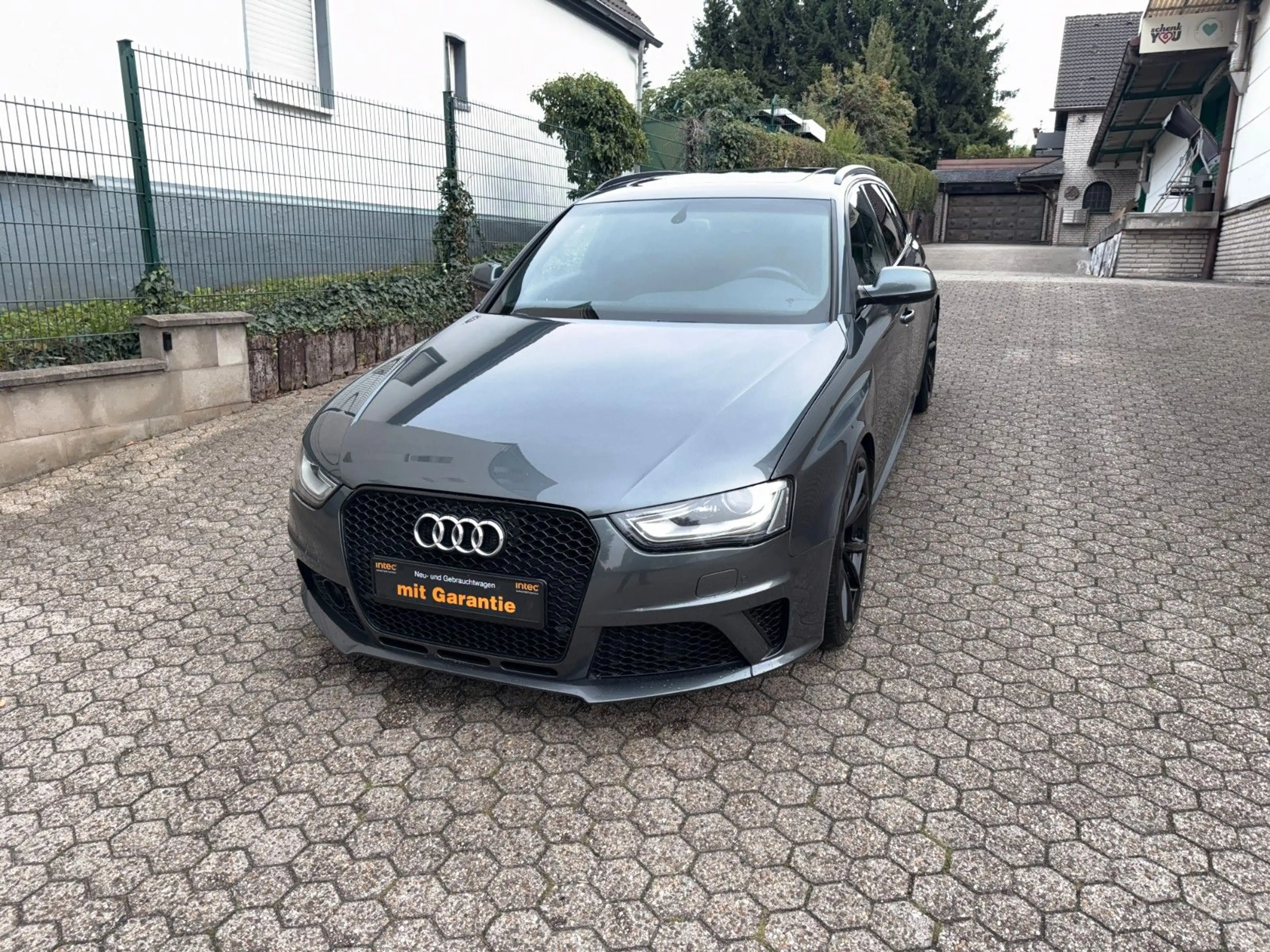 Audi RS4 4.2 FSI S tronic quattro Avant — photo 9
