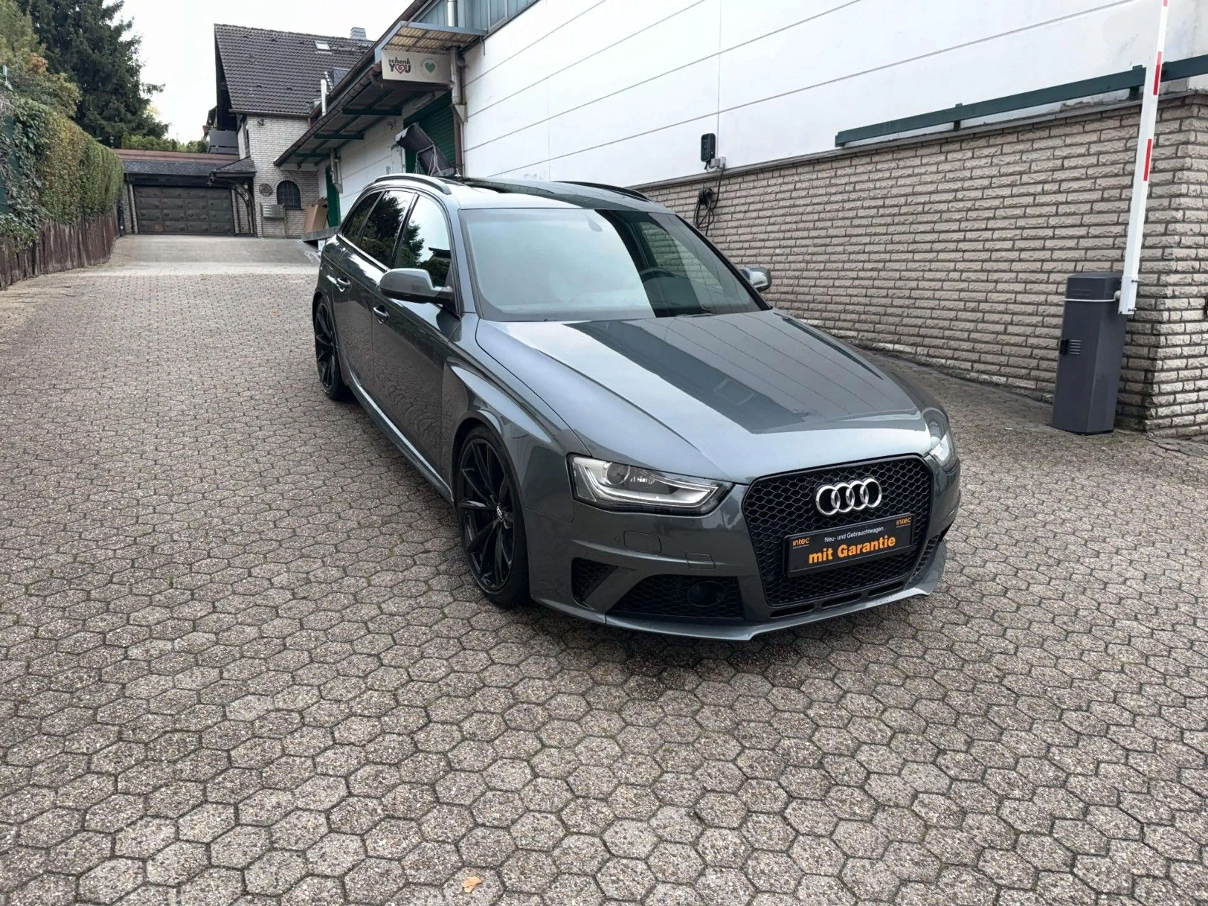 Audi RS4 4.2 FSI S tronic quattro Avant — photo 11