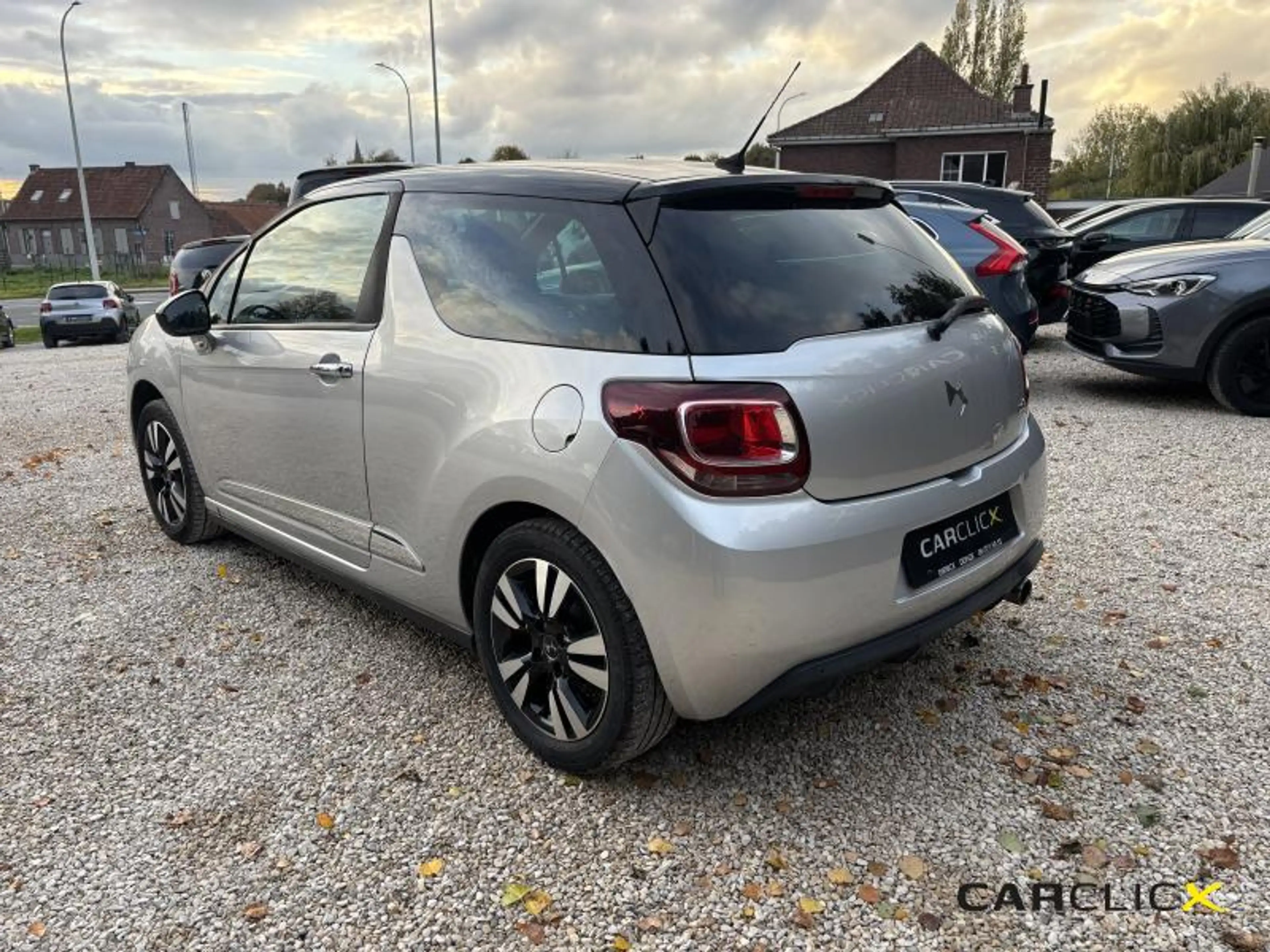 DS Automobiles DS 3 So Chic — photo 3