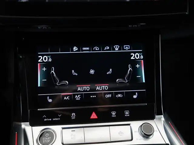 Audi E-Tron view 12