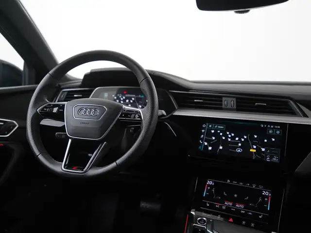 Audi E-Tron view 6