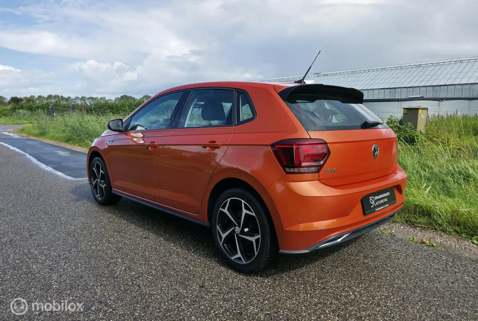 Volkswagen Polo 1.0 TSI R-line / Beats / Carplay / Camera Oranje - 2