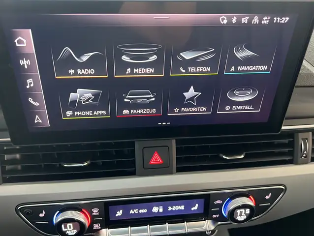 Audi A4 view 12