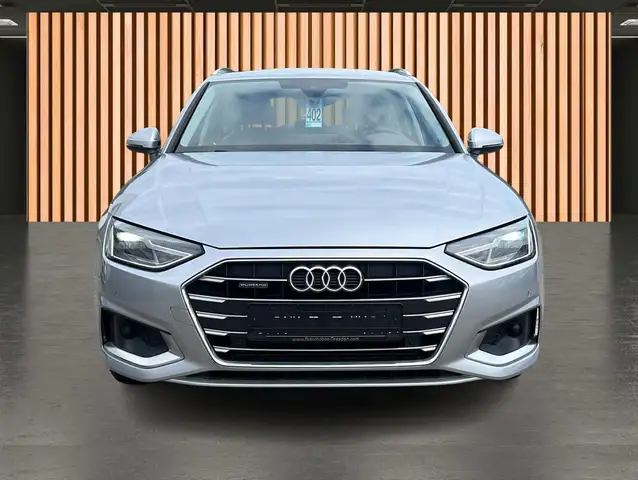 Audi A4 view 20