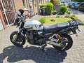 Yamaha XJR 1300 ein Naked Bike mit Power das Spass macht Nero - thumbnail 2