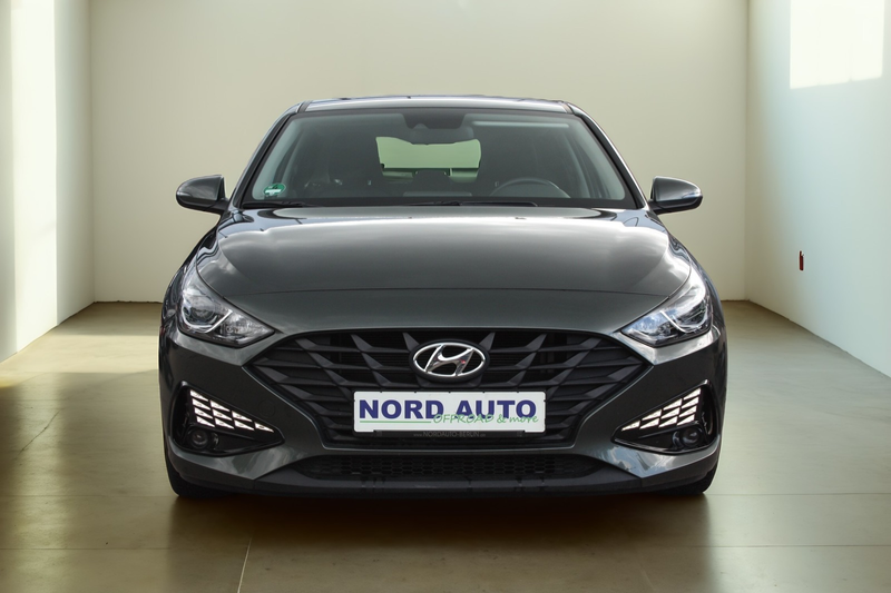 Hyundai i30 Intro Edition Klima/Tempo/Pdc/HU Neu — photo 4