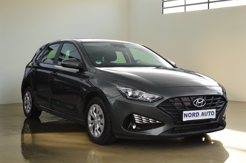 Hyundai i30 Intro Edition Klima/Tempo/Pdc/HU Neu — photo 5