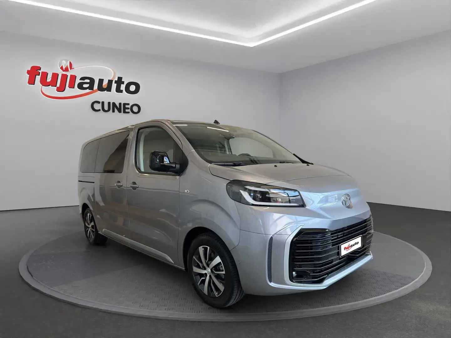 Toyota Proace Proace Verso 2.0d 144cv S&S L1 Executive D 8p.ti Argento - 2