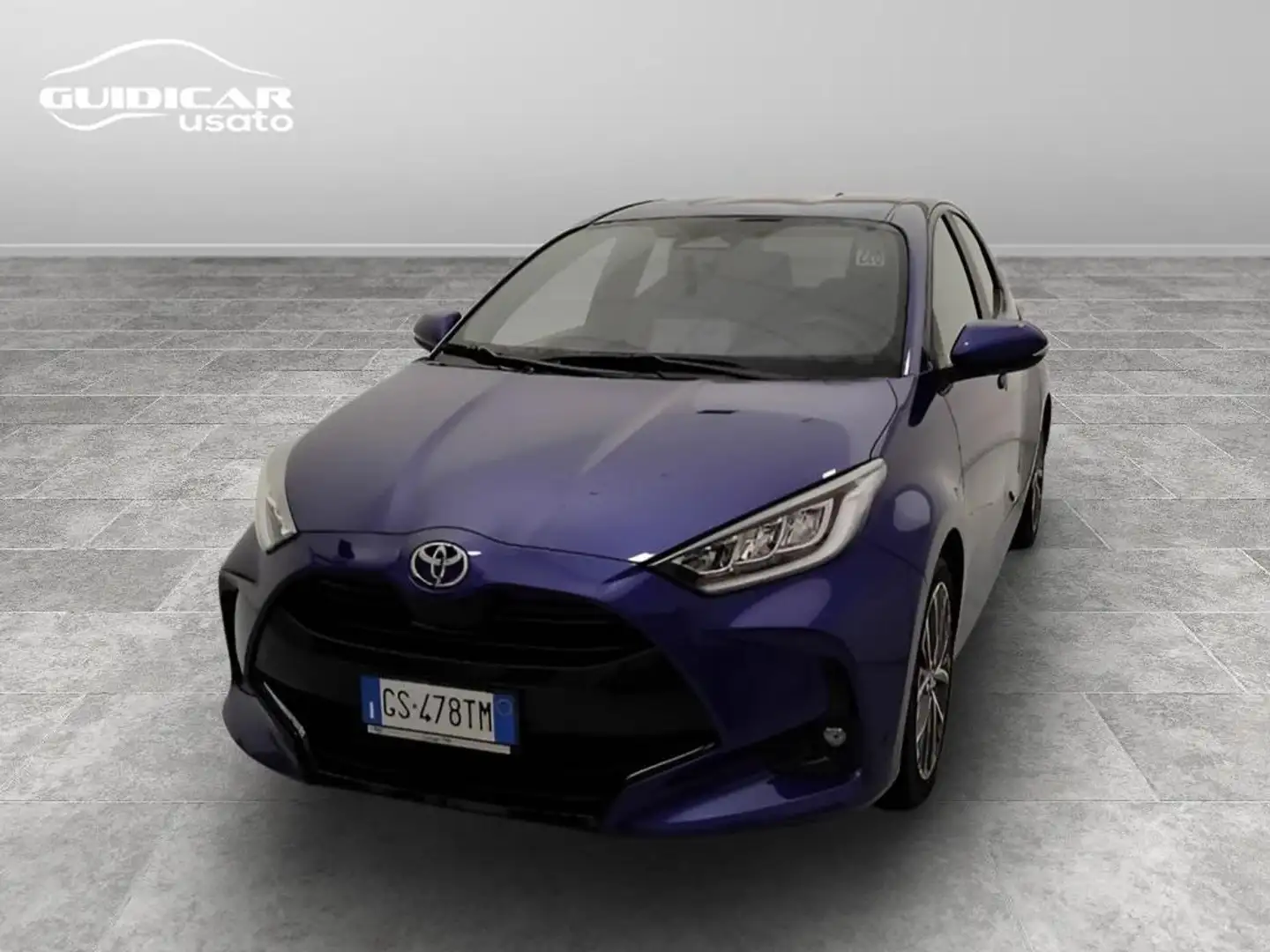 Toyota Yaris 1.5h 130 Lounge Bleu - 1