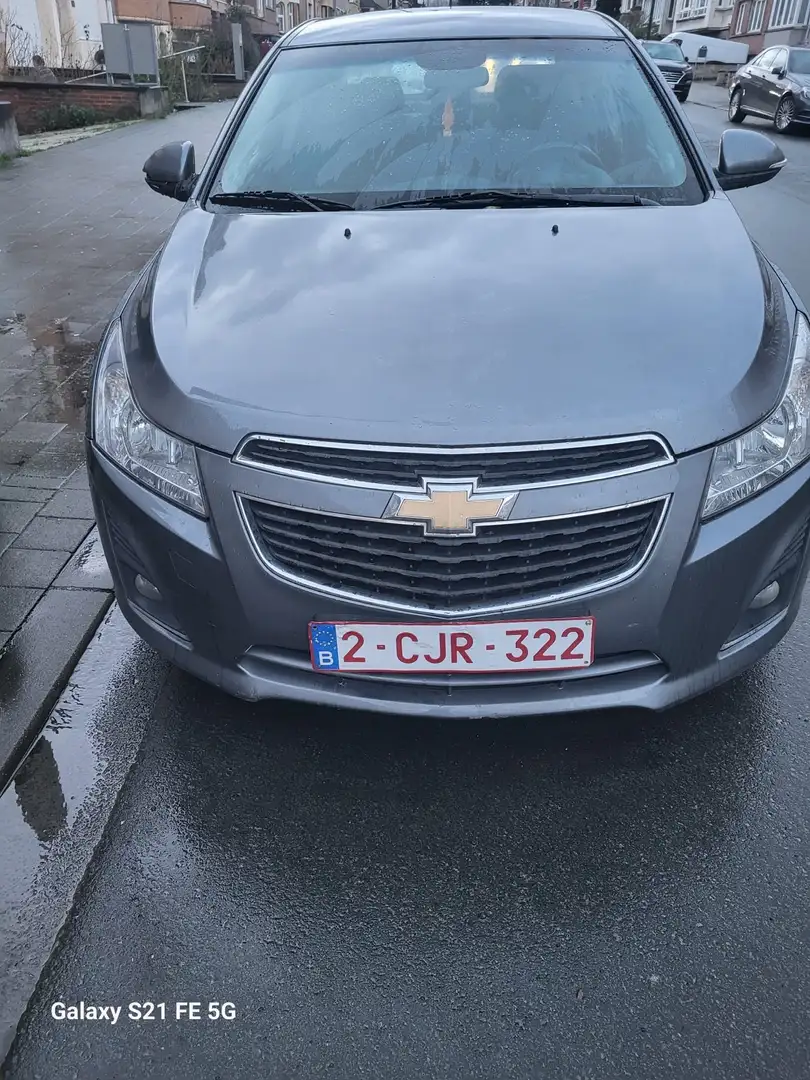 Chevrolet Cruze 1.7 D LT Start&Stop Šedá - 1