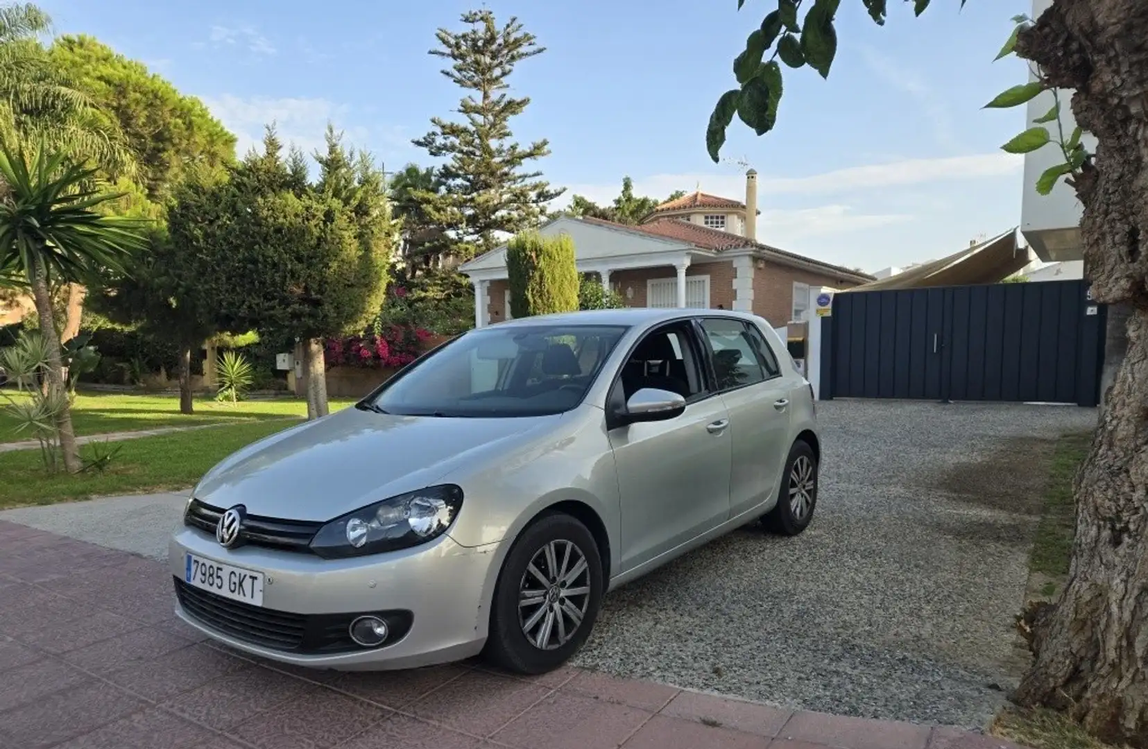 Volkswagen Golf 2.0TDI CR Sport DSG Beige - 1