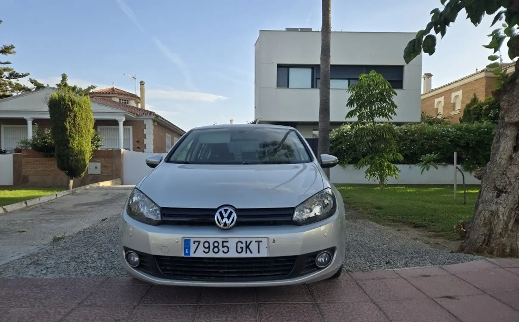 Volkswagen Golf 2.0TDI CR Sport DSG Beige - 2