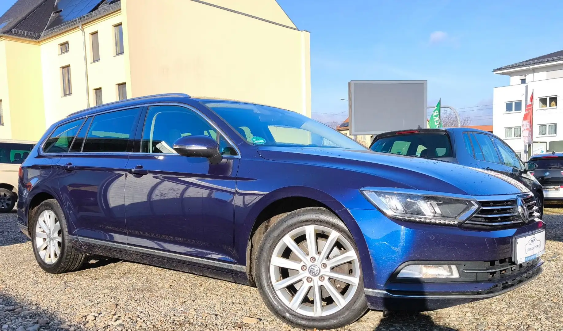 Volkswagen Passat Variant Passat#Highline#STEUER#AHK#NAVI#SHZ#ABSTAND#LED# Blu/Azzurro - 2