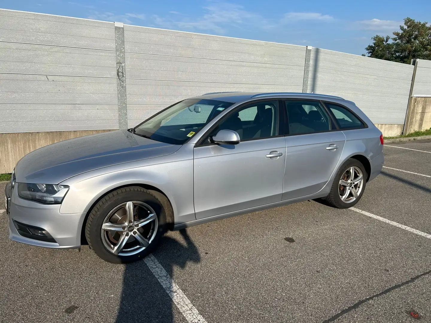 Audi A4 A4 Avant 2,0 TDI Aut. Silber - 1