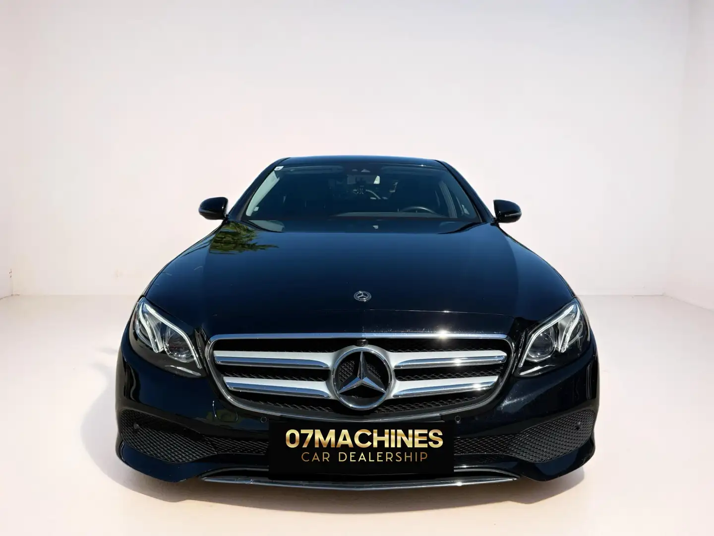 Mercedes-Benz E 220 E 220 d (213.004) Zwart - 2