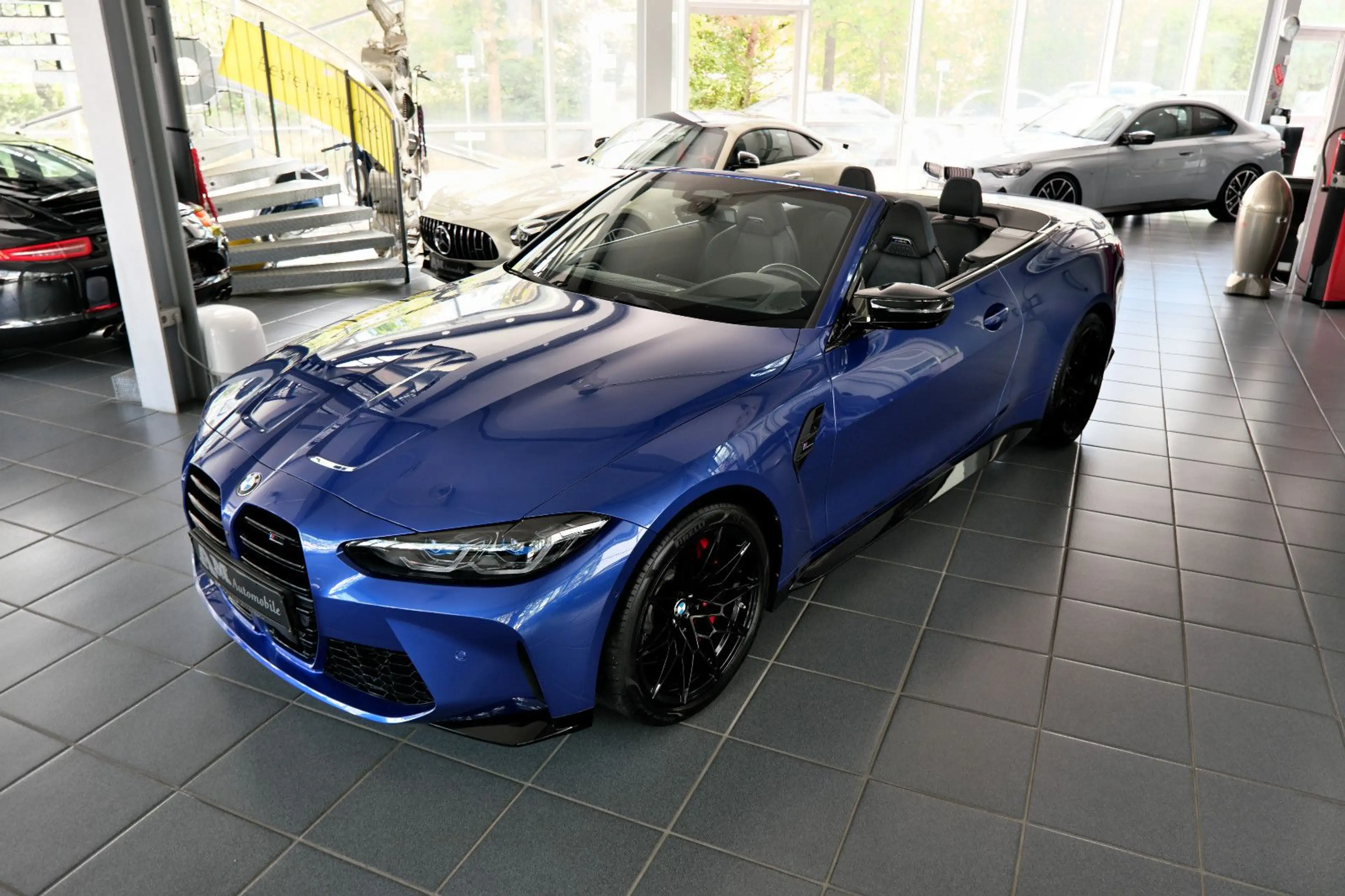 BMW M4 Cabrio xDrive Competition Innovationspaket DE — photo 8