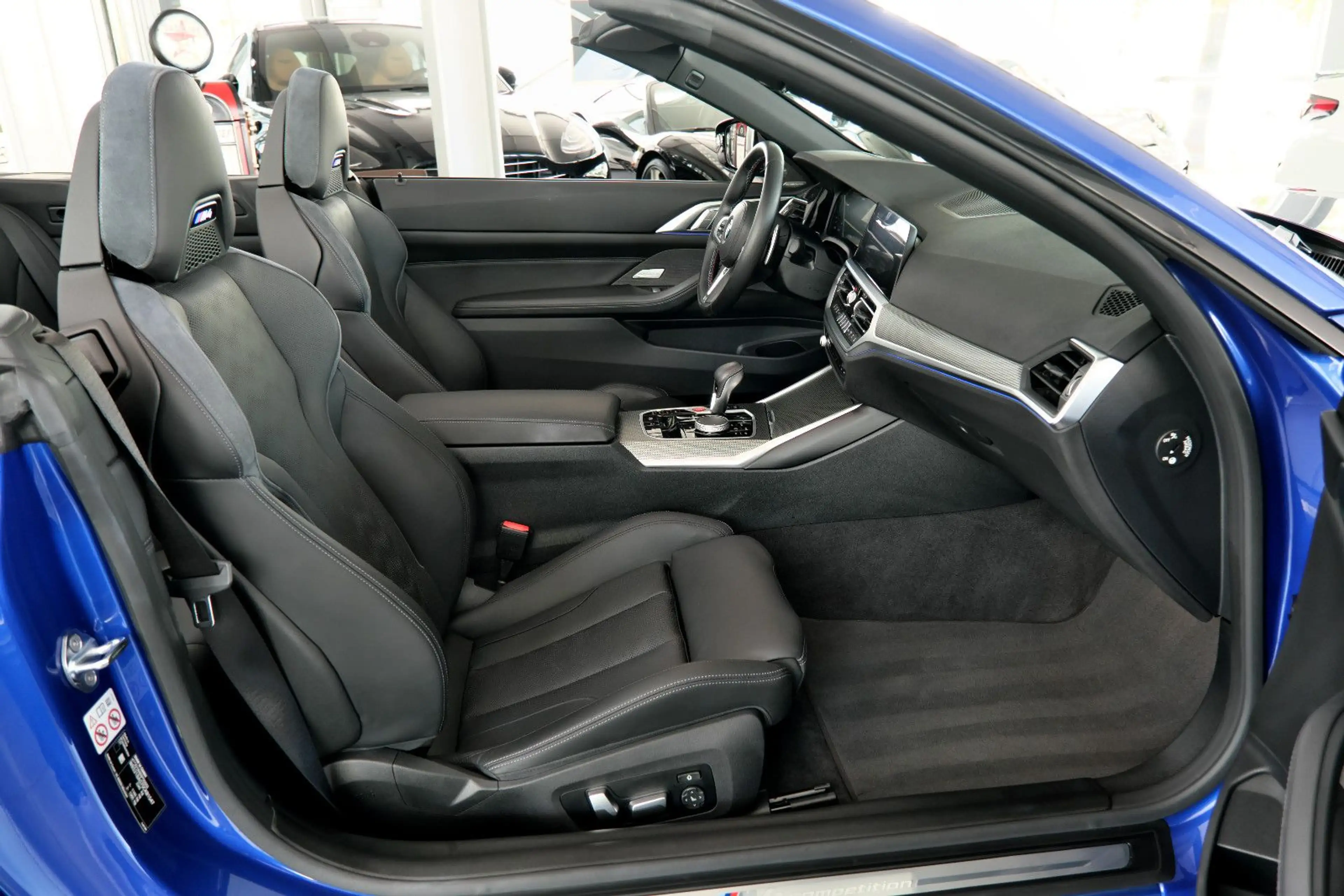 BMW M4 Cabrio xDrive Competition Innovationspaket DE — photo 11