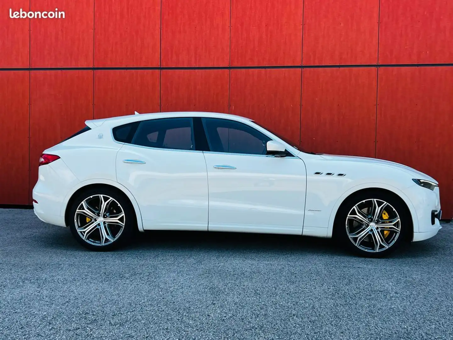 Maserati Levante 3.0 V6 430ch S Q4 GranSport Weiß - 2