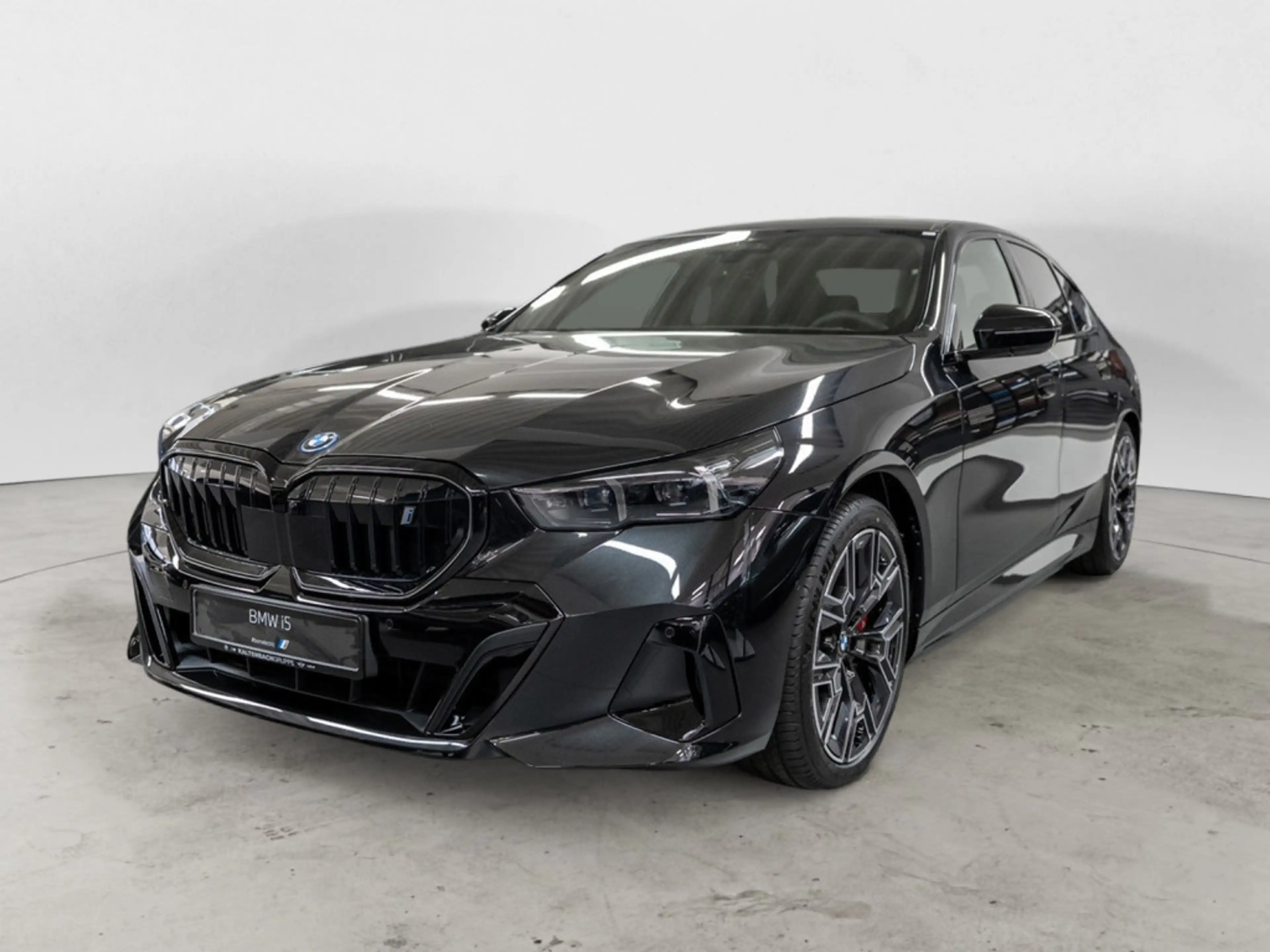 BMW i5 40 xDrive M-Sport Pro 360° PANO LED HUD — photo 2