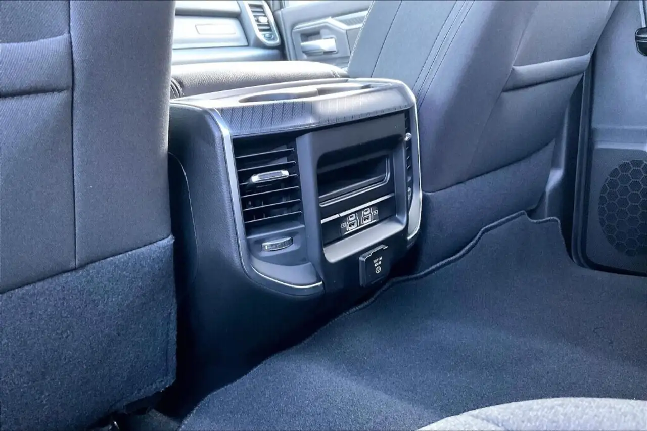 RAM 3500 снимка RAM 3500