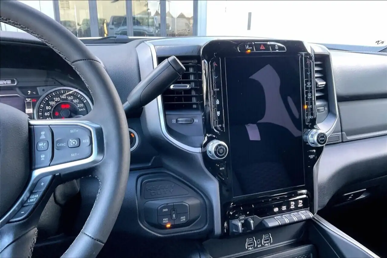 RAM 3500 снимка RAM 3500