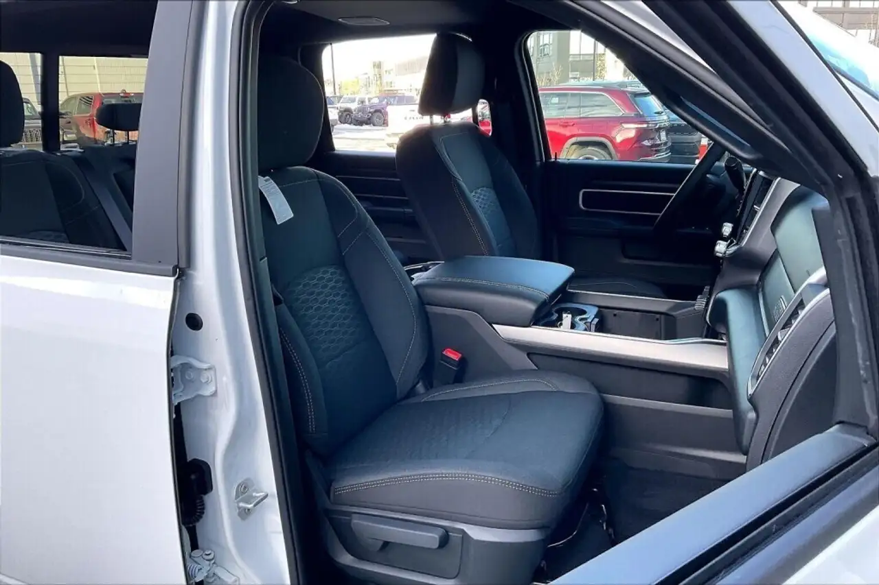 RAM 3500 снимка RAM 3500