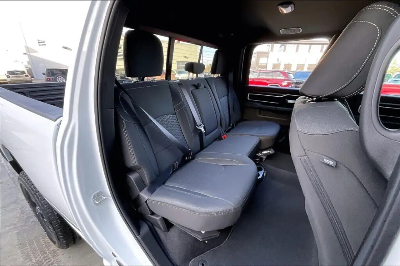 RAM 3500 снимка RAM 3500