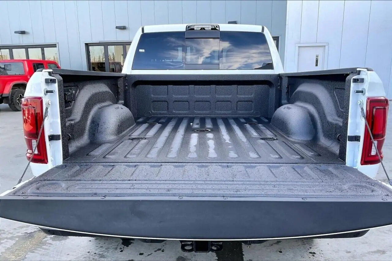 RAM 3500 снимка RAM 3500