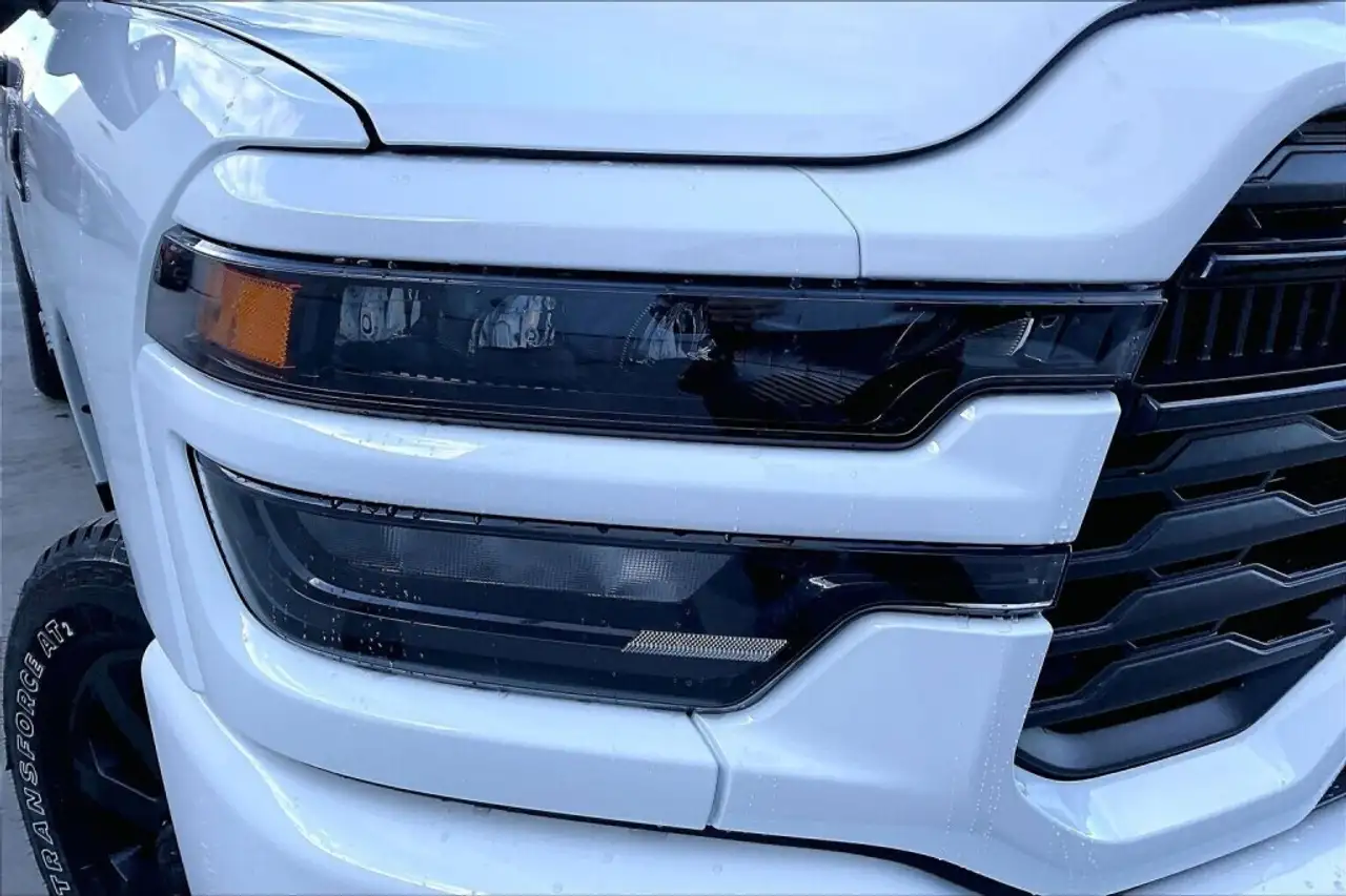 RAM 3500 снимка RAM 3500