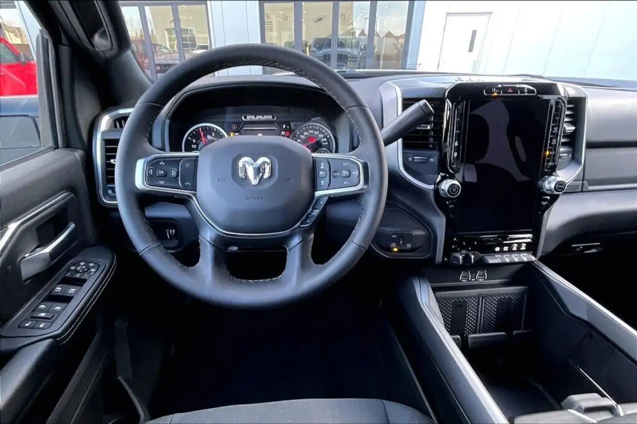 RAM 3500 снимка RAM 3500