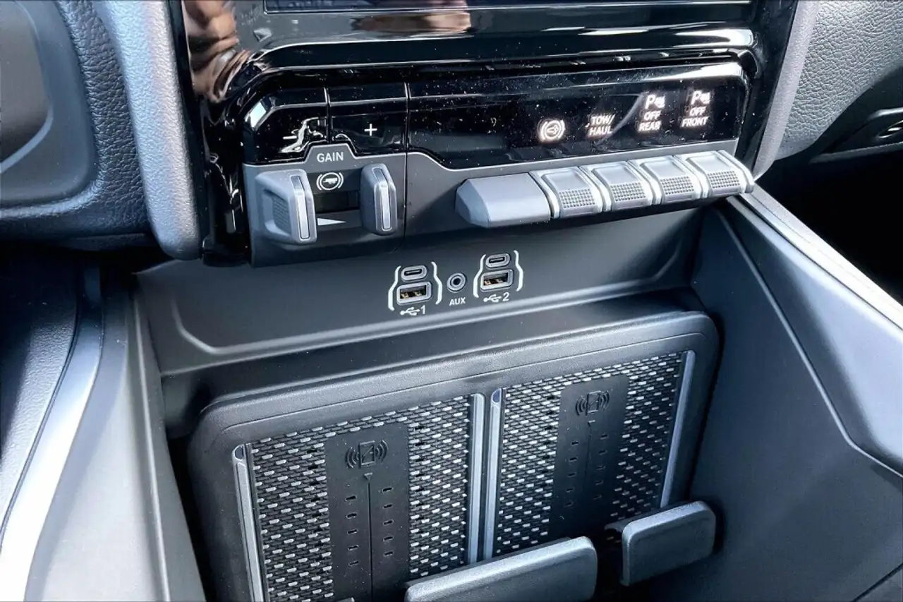 RAM 3500 снимка RAM 3500
