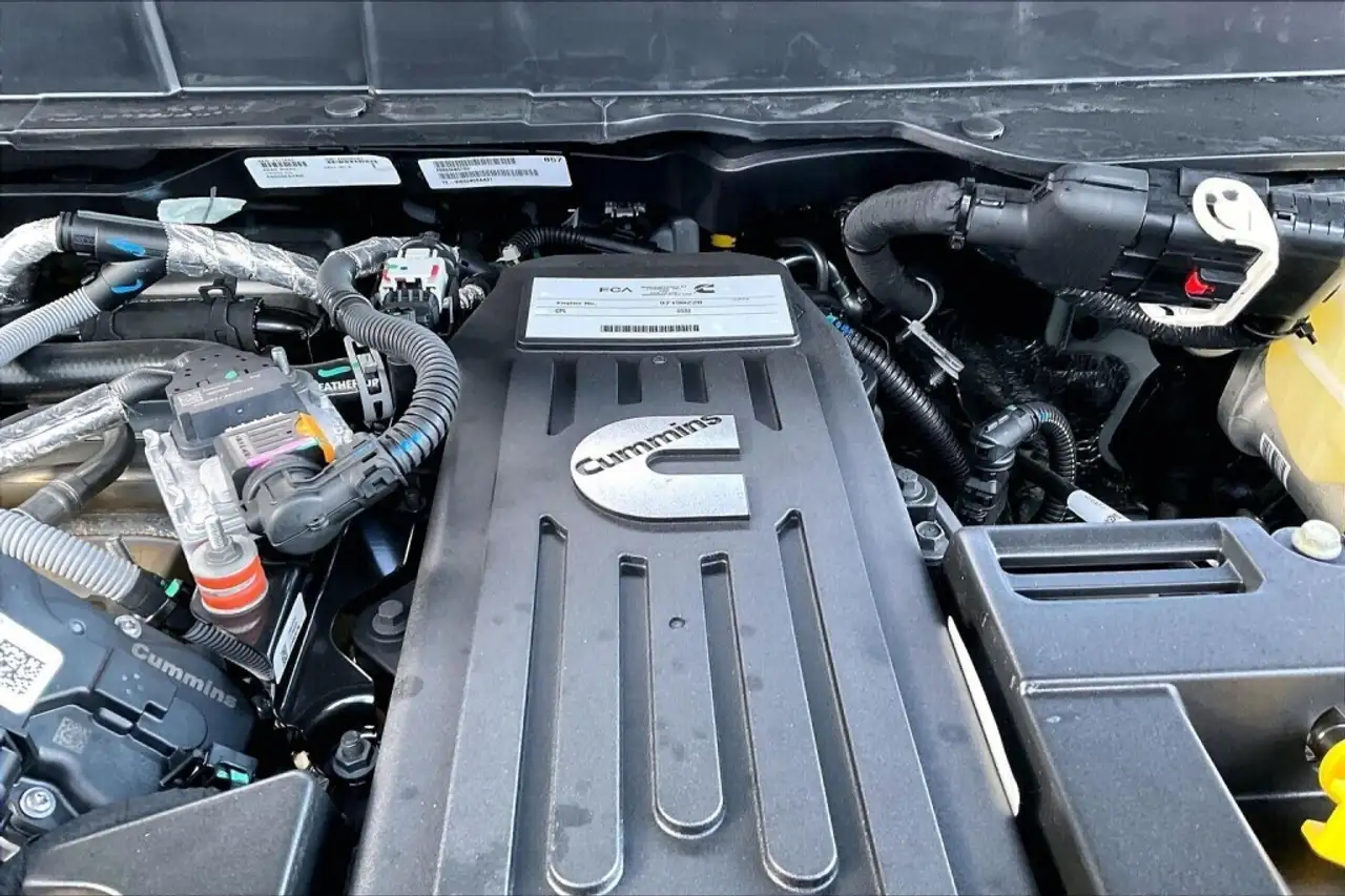 RAM 3500 снимка RAM 3500