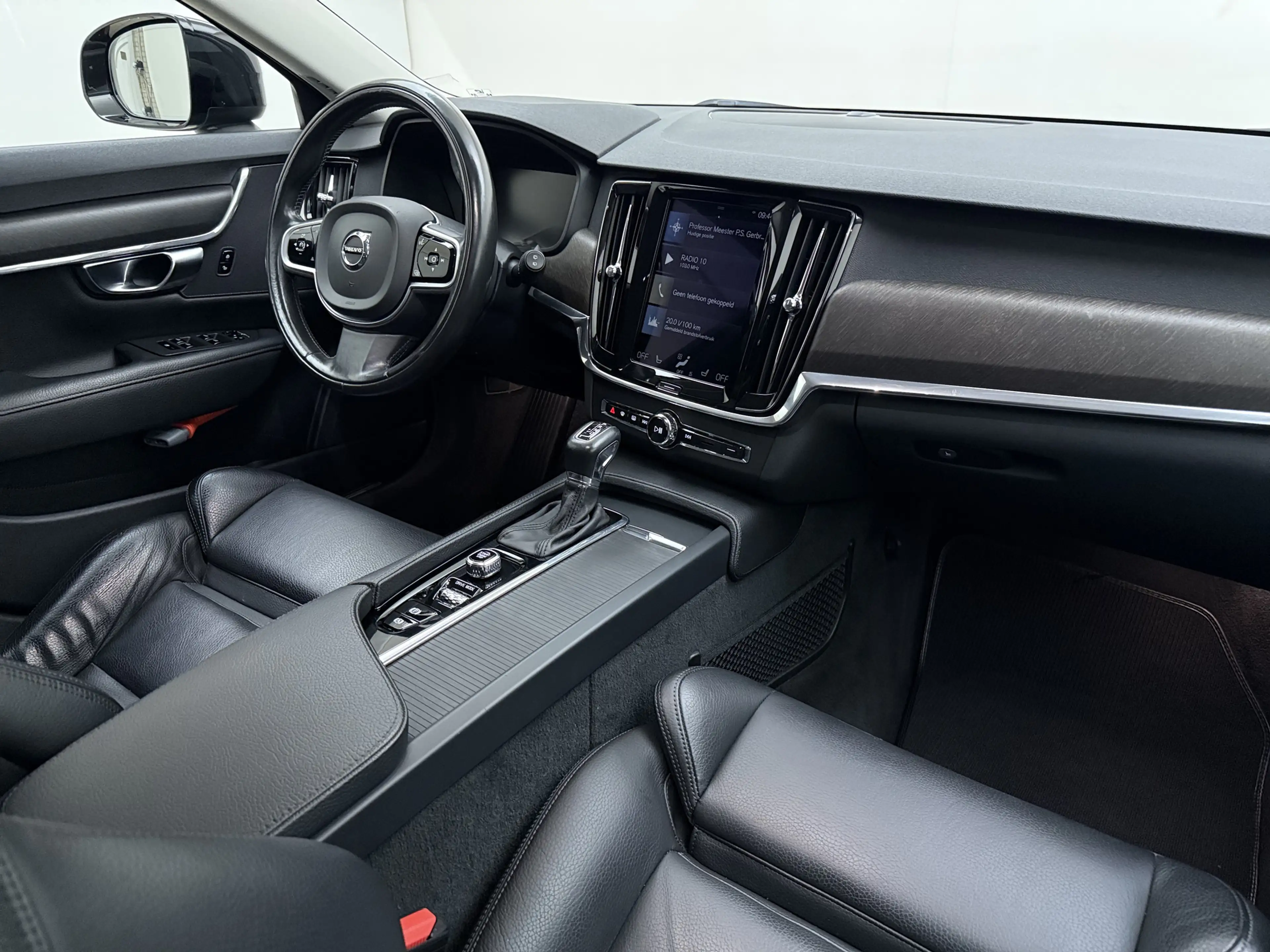 Volvo V90 Cross Country T5 AWD 90th Anniversary Edition | Trekhaak | Sport — photo 10