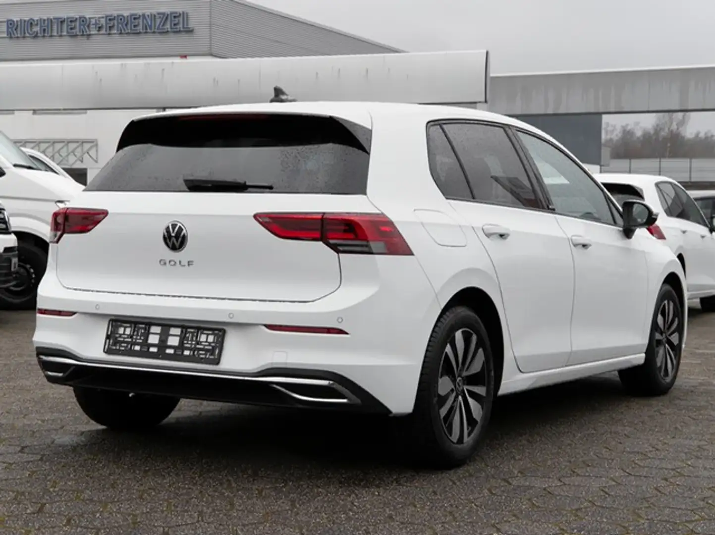 Volkswagen Golf VIII 1,0 TSI Move ACC App-Connect PDC R-Kamera Weiß - 2