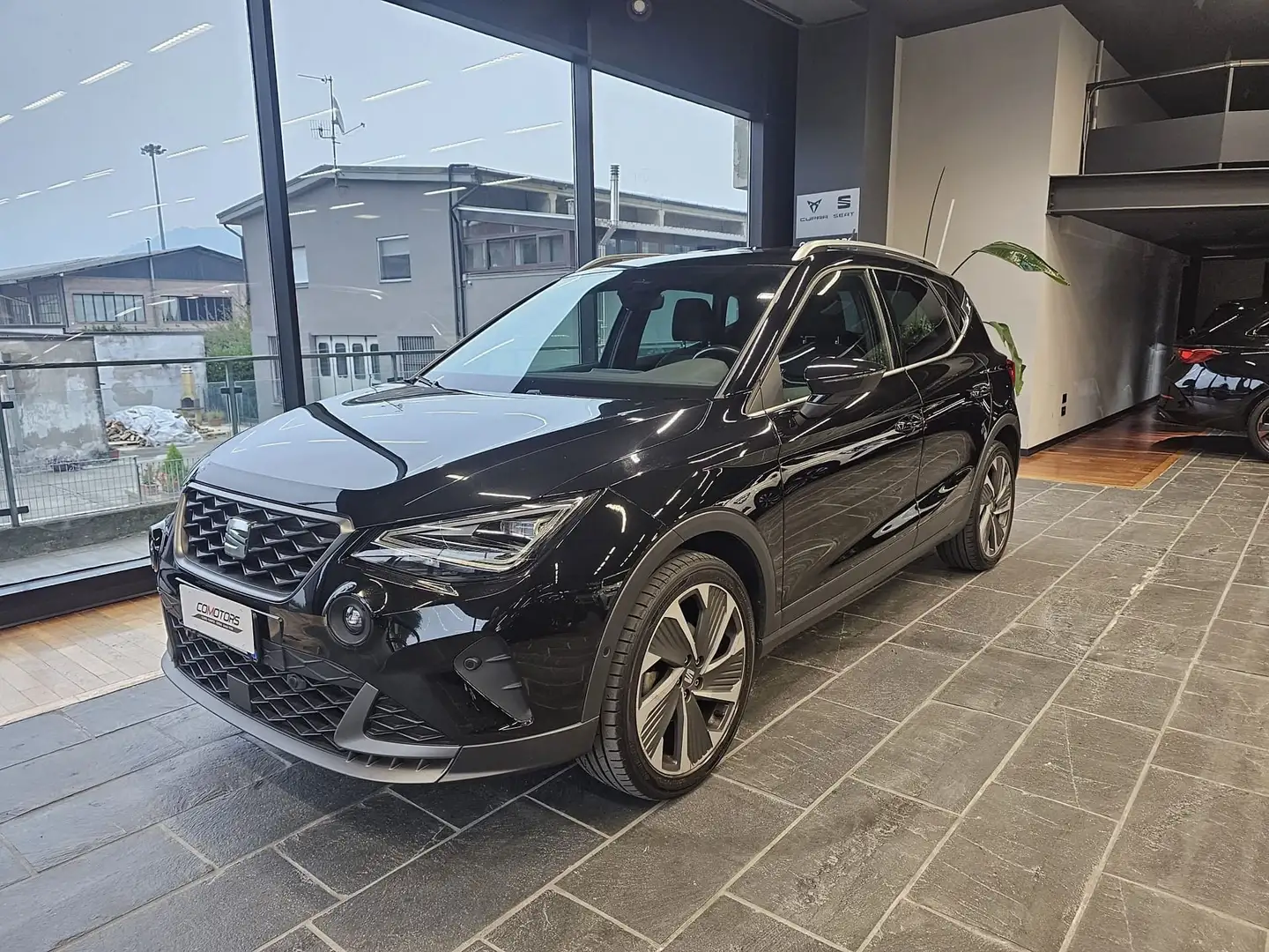 SEAT Arona Arona 1.0 TGI FR Noir - 1