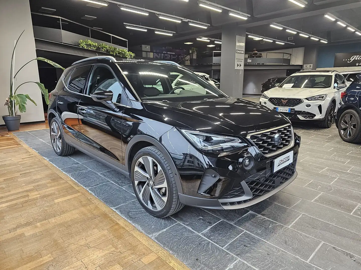 SEAT Arona Arona 1.0 TGI FR Noir - 2