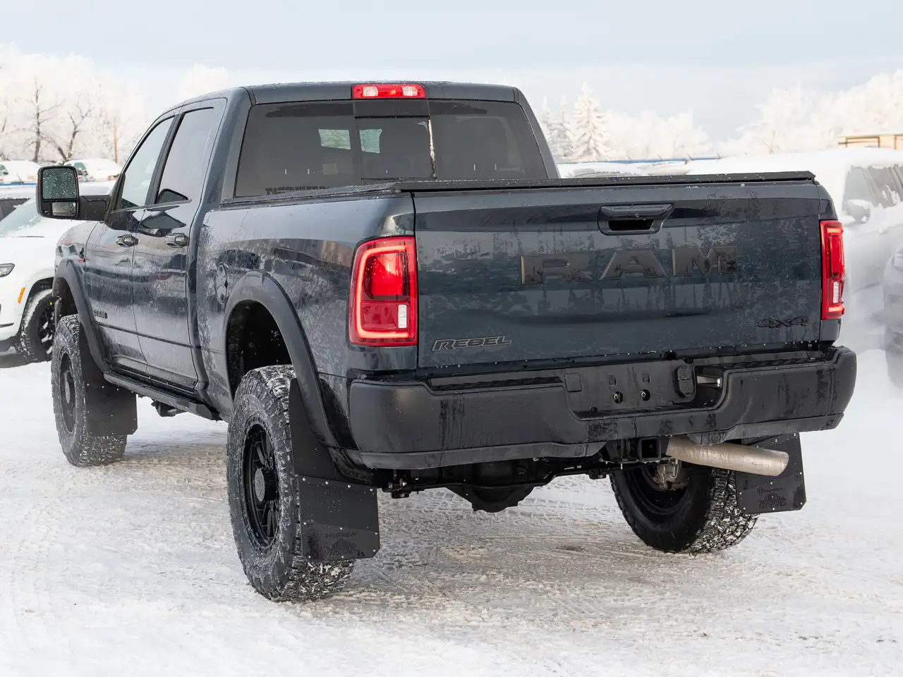 RAM 2500 снимка RAM 2500